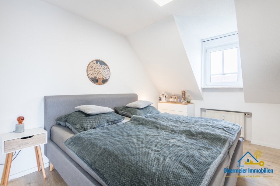 xSchlafen Dachgeschosswohnung Burglengenfeld