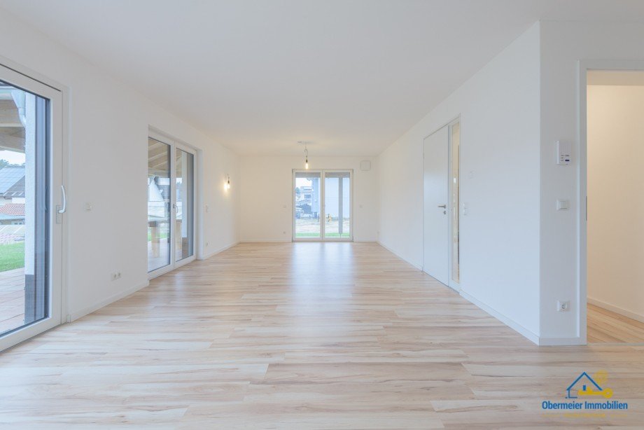 Wohnen/Essen Einfamilienhaus Bodenw�hr
