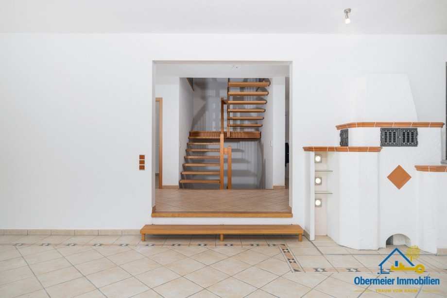 Diele Einfamilienhaus Bernhardswald / K�rn