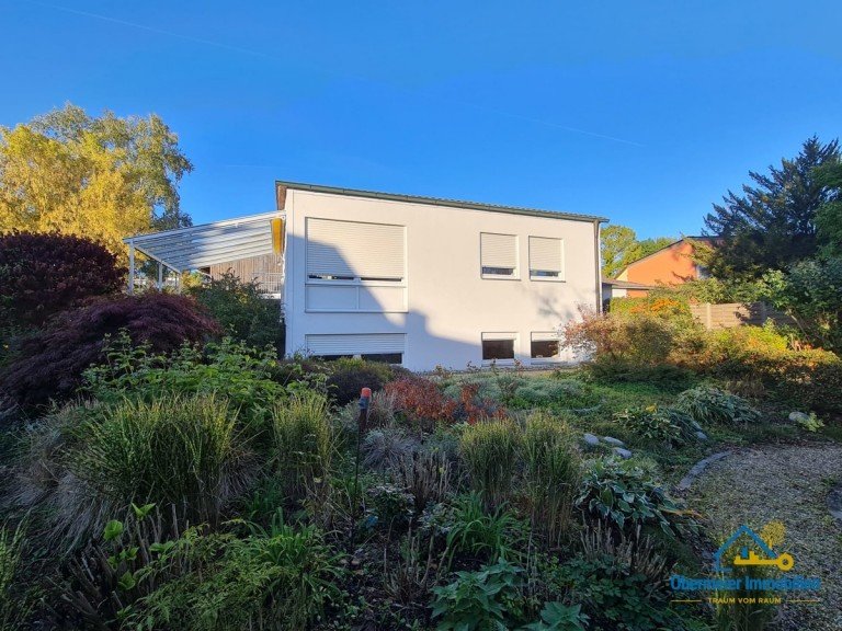 Hausansicht Lappersdorf Bungalow Charmantes Einfamilienhaus mit gro�em Garten in ruhiger Lage