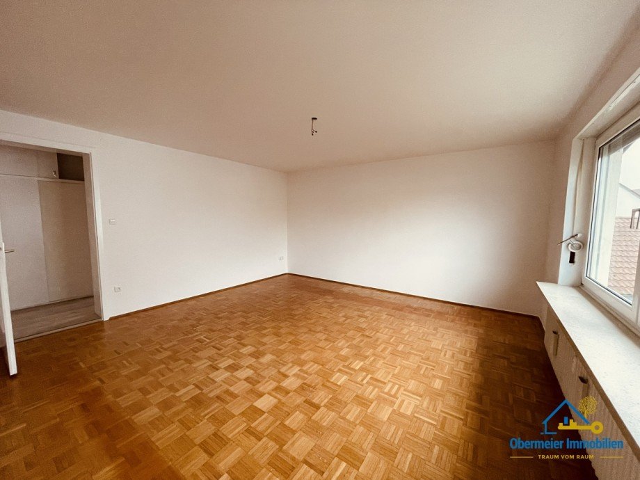 Kind 1 Etagenwohnung Regensburg