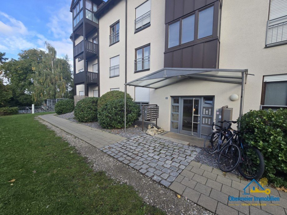 Hausansicht Erdgeschosswohnung Regensburg