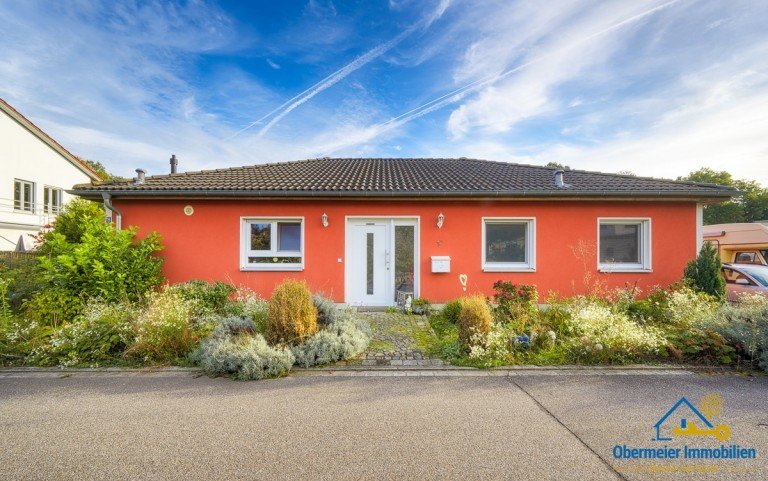 Hausansicht Abensberg / Offenstetten Bungalow Moderner Bungalow in gr�ner und ruhiger Umgebung