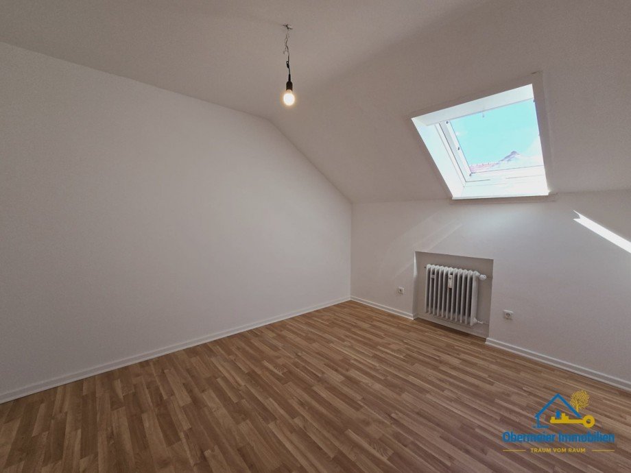 Diele/Zugang Dachgeschosswohnung Lappersdorf