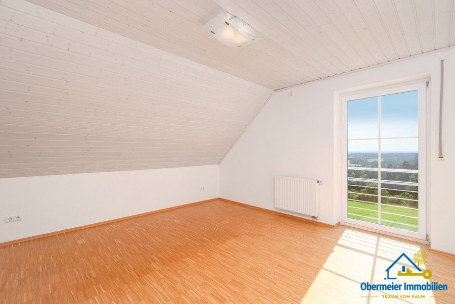 Kind 1 Einfamilienhaus Bernhardswald / K�rn