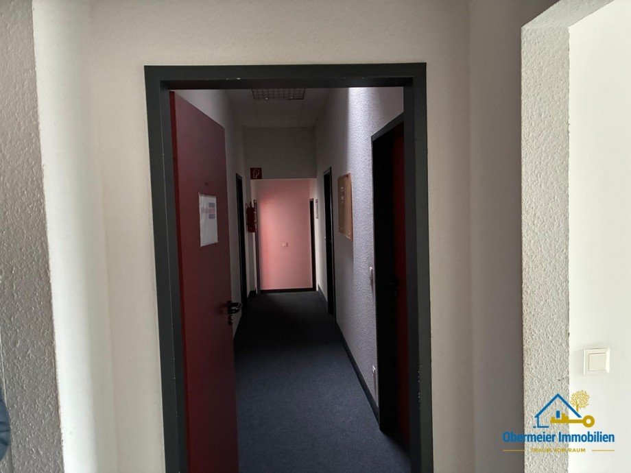  Halle / Lager / Produktion Straubing