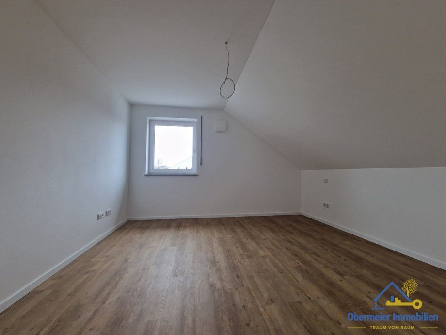 Eltern Dachgeschosswohnung Saal an der Donau