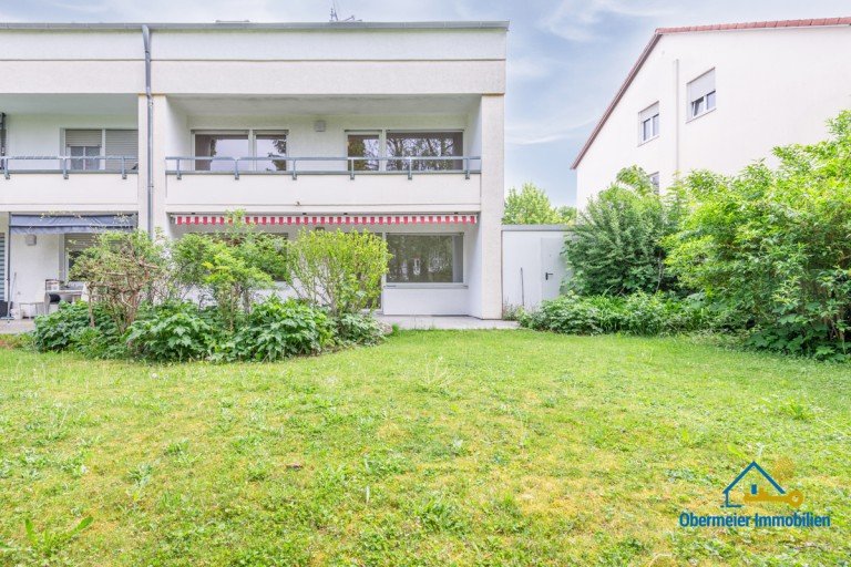 xHausansicht/Garten Regensburg Doppelhaush�lfte Gro�z�gige, vielseitige Doppelhaush�lfte mit Garten und Garage - Wohnen auf drei Ebenen