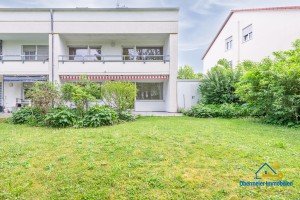 Hauptbild Gro�z�gige, vielseitige Doppelhaush�lfte mit Garten und Garage - Wohnen auf drei Ebenen