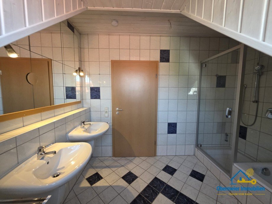 xBad Doppelhaush�lfte Wald