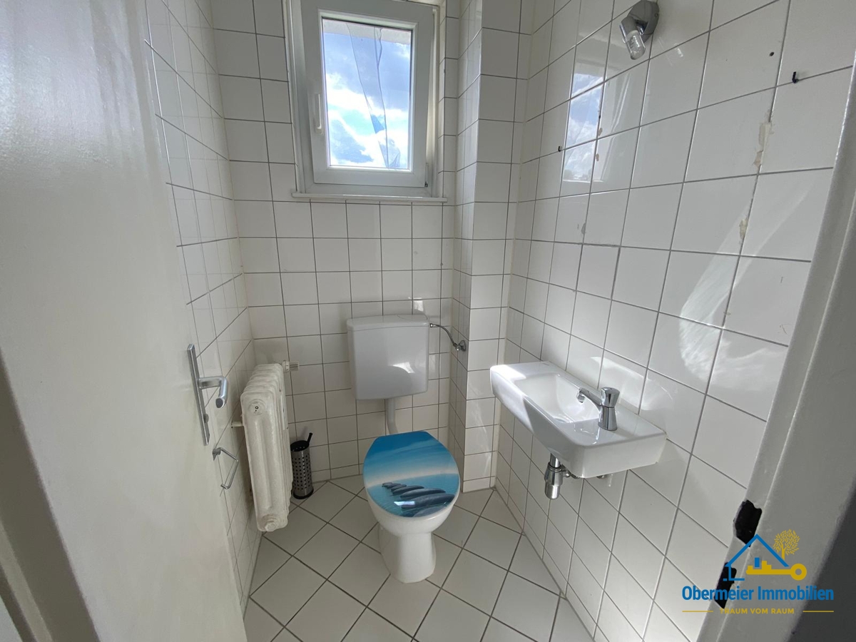 4-Zimmer-Wohnung mit Loggia und Einbauküche in Bruck i.d.OPf. - Foto 4