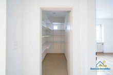Speis/Abstell. Lichtdurchflutete 4-Zimmerwohnung mit S�d-Loggia und Garage
