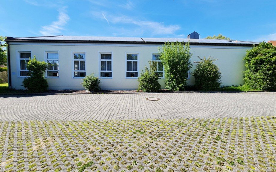 Au�enansicht Gastronomie und Wohnung Abensberg / Sandharlanden