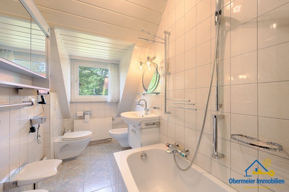 Bad Doppelhaush�lfte Regensburg / Schwabelweis