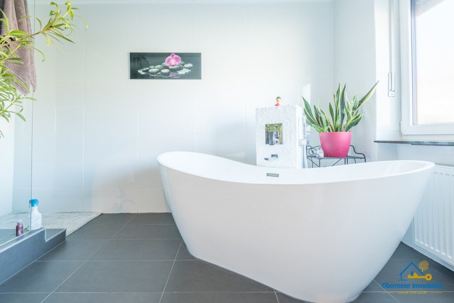 xBad Erdgeschosswohnung Regenstauf / Steinsberg