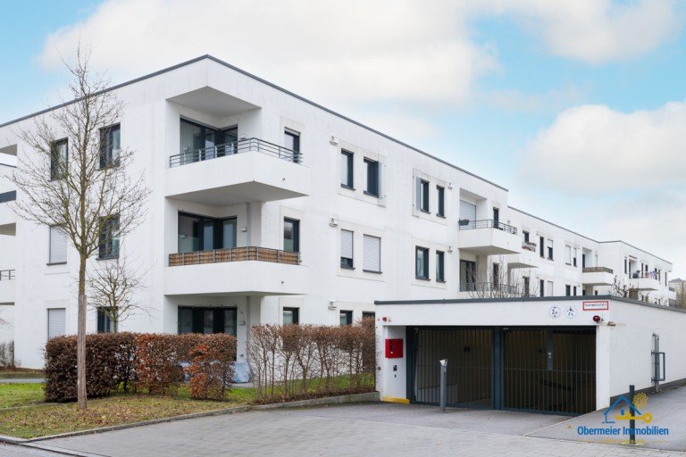 Hausansicht Regensburg Etagenwohnung Neuwertige 2-Zimmer-Eigentumswohnung mit Tiefgaragenstellplatz und Loggia