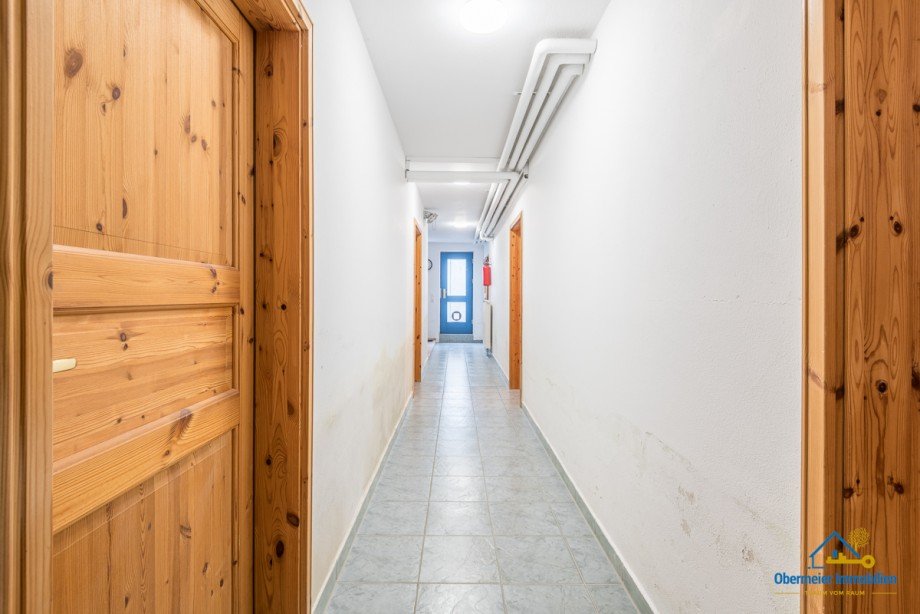 Flur KG Einfamilienhaus Sinzing