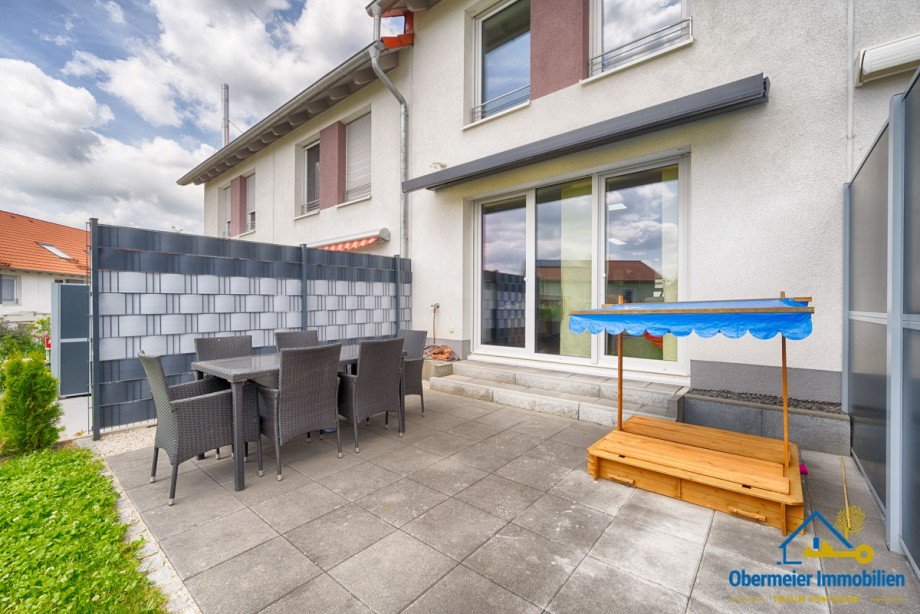 S�d-Terrasse Reihenmittelhaus Regensburg / Wutzlhofen