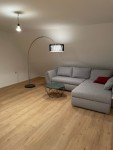 Hauptbild Komplett sanierte 4-Zimmer Dachgeschosswohnung mit 2 Stellplätzen in Sinzing