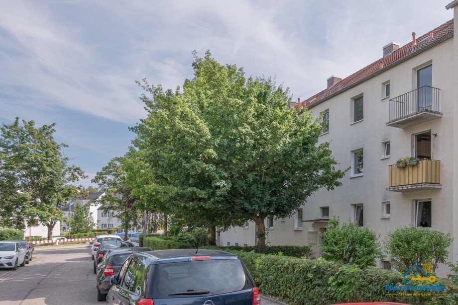 xStra�enansicht Erdgeschosswohnung Regensburg