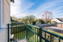Balkon OG Liebevoll modernisiertes Zuhause mit idyllischem Garten und Garage im begehrten R-Westen