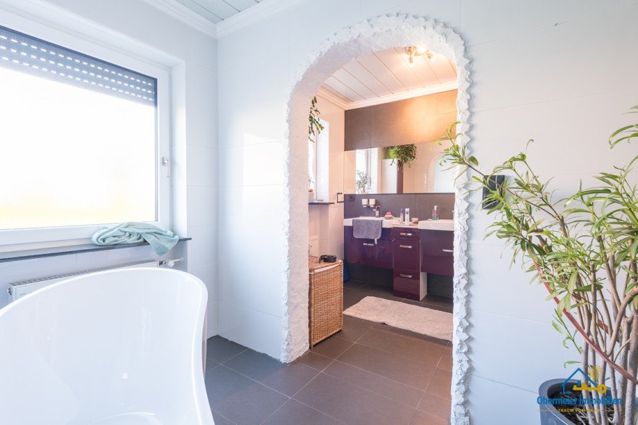 xBad Erdgeschosswohnung Regenstauf / Steinsberg