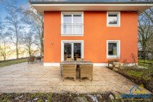 Hausansicht S�dwest Exklusives Wohnen direkt am Naabufer