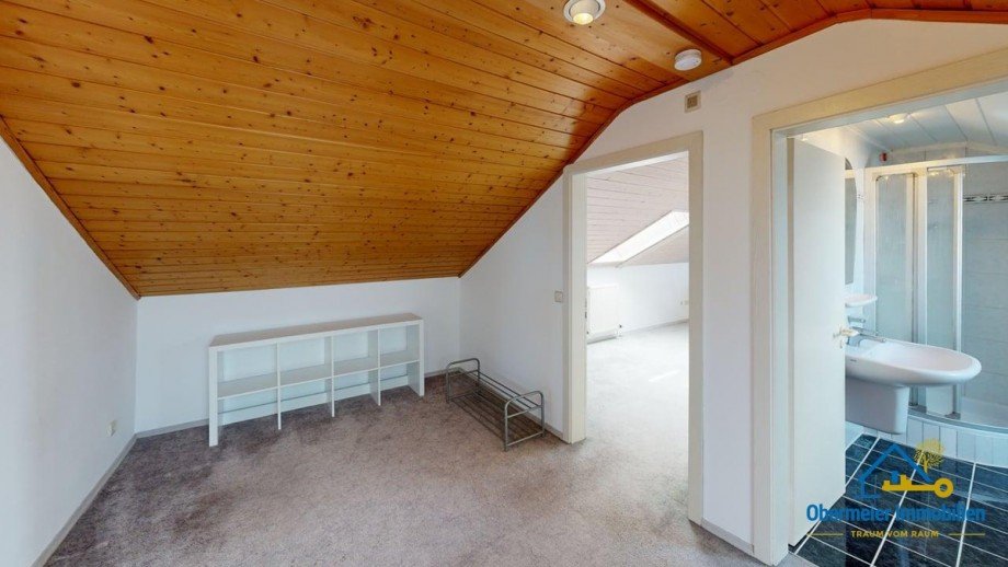 Diele Dachgeschosswohnung Regensburg