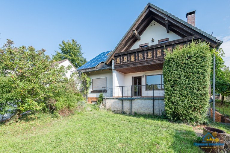 xAu�enansicht Lappersdorf - Hohensand Einfamilienhaus Charmantes Einfamilienhaus mit Pool und gro�em Potenzial zur Verwirklichung Ihrer Wohntr�ume