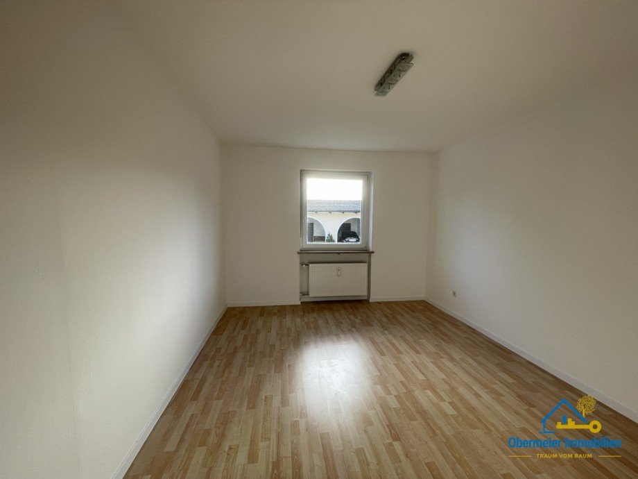 Kind Erdgeschosswohnung Barbing / Illkofen