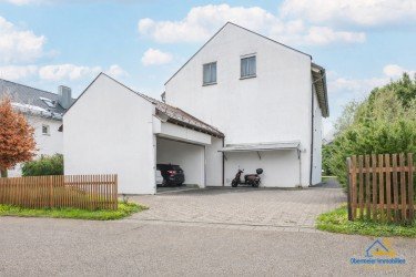 Hauptbild Attraktive 2-Zimmer-Erdgeschosswohnung mit Garten und Garage in Unikliniknähe