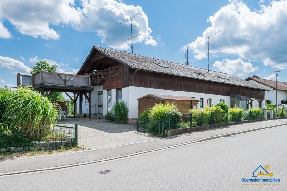 xAu�enansicht Einfamilienhaus Ihrlerstein