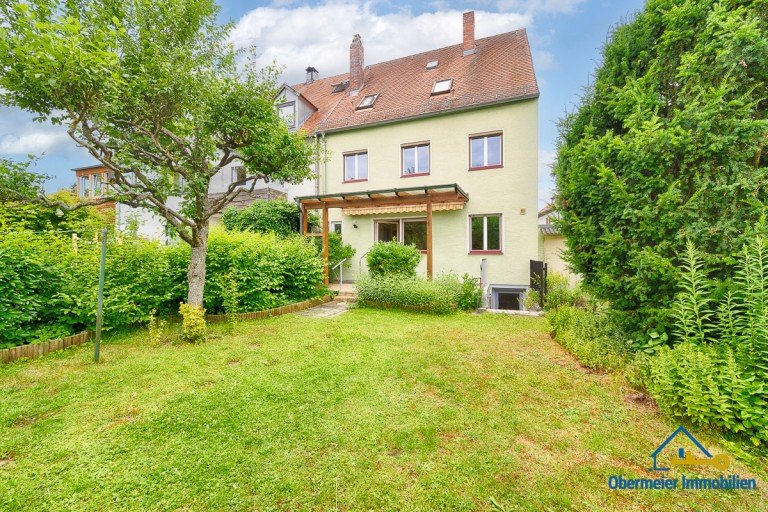 Au�enperspektive Regensburg Einfamilienhaus Gro�, vielseitig und ganz nah am Zentrum :Einfamilienhaus f�r individuelle Gestaltungsw�nsche