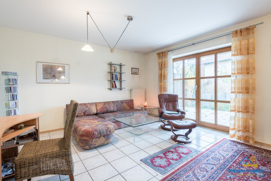 Wohnen/Essen Doppelhaush�lfte Schierling