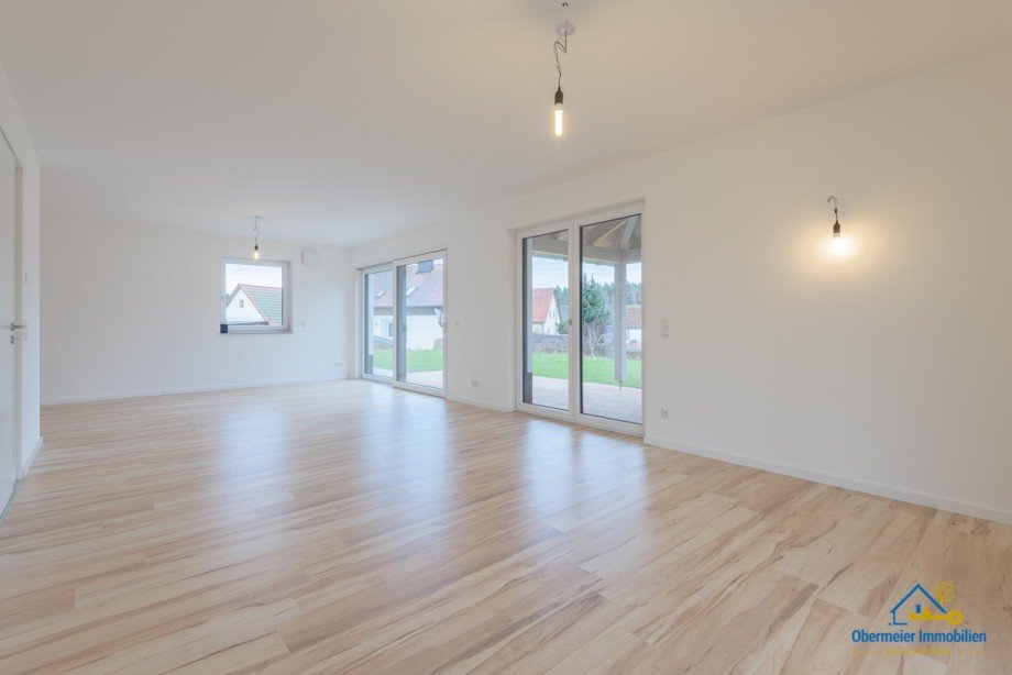 Wohnen/Essen Einfamilienhaus Bodenw�hr