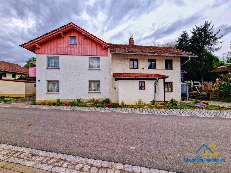 Au�enansicht Hunderdorf Einfamilienhaus Zwei gem�tliche Einfamilienh�user im idyllischen Ferienort Steinburg
